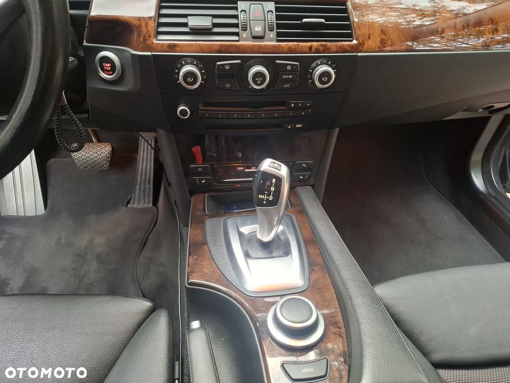 BMW Seria 5 530d xDrive - 21