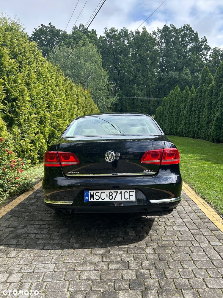 Volkswagen Passat 2.0 TDI DPF Highline - 3