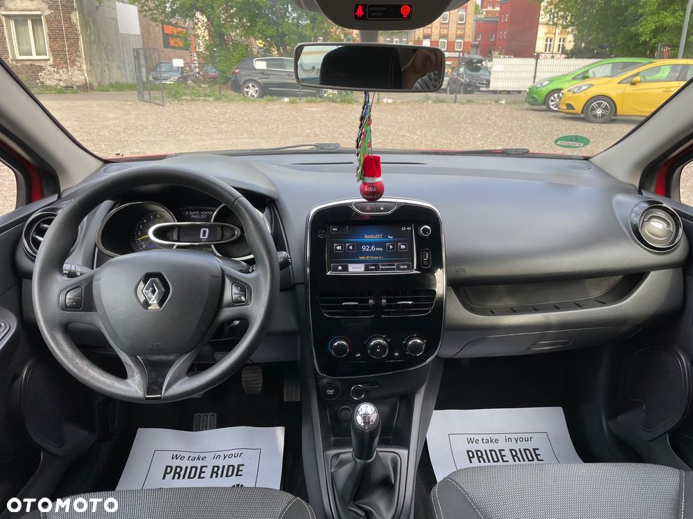 Renault Clio - 19