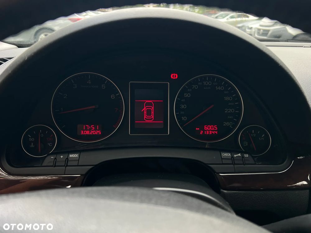 Audi A4 - 8