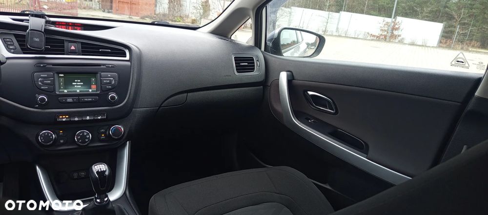 Kia Ceed 1.6 CRDi L - 17