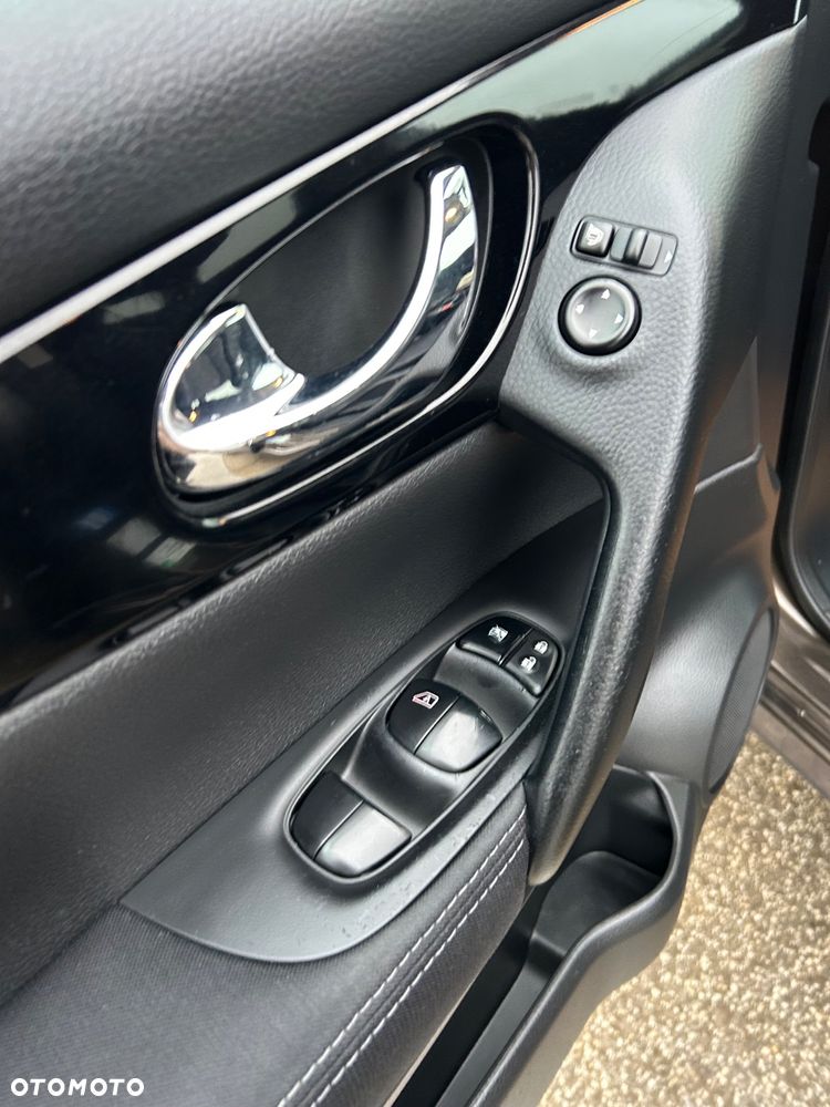 Nissan Qashqai 1.5 dCi Tekna - 17