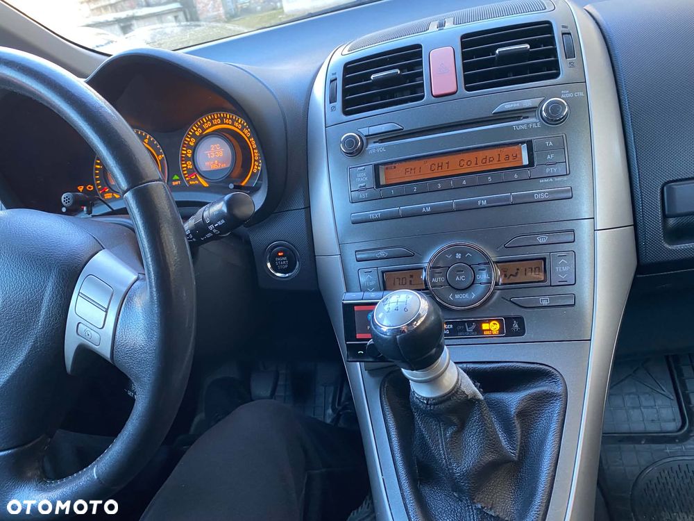 Toyota Auris 2.0 D-4D Premium - 3