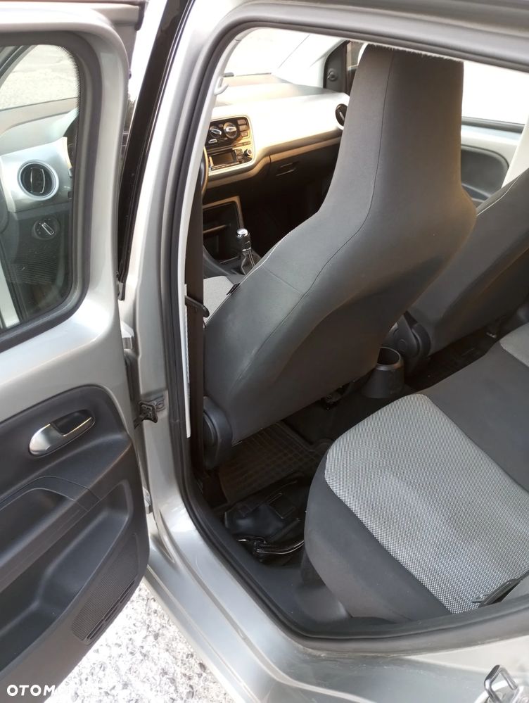 Volkswagen up! cheer - 11