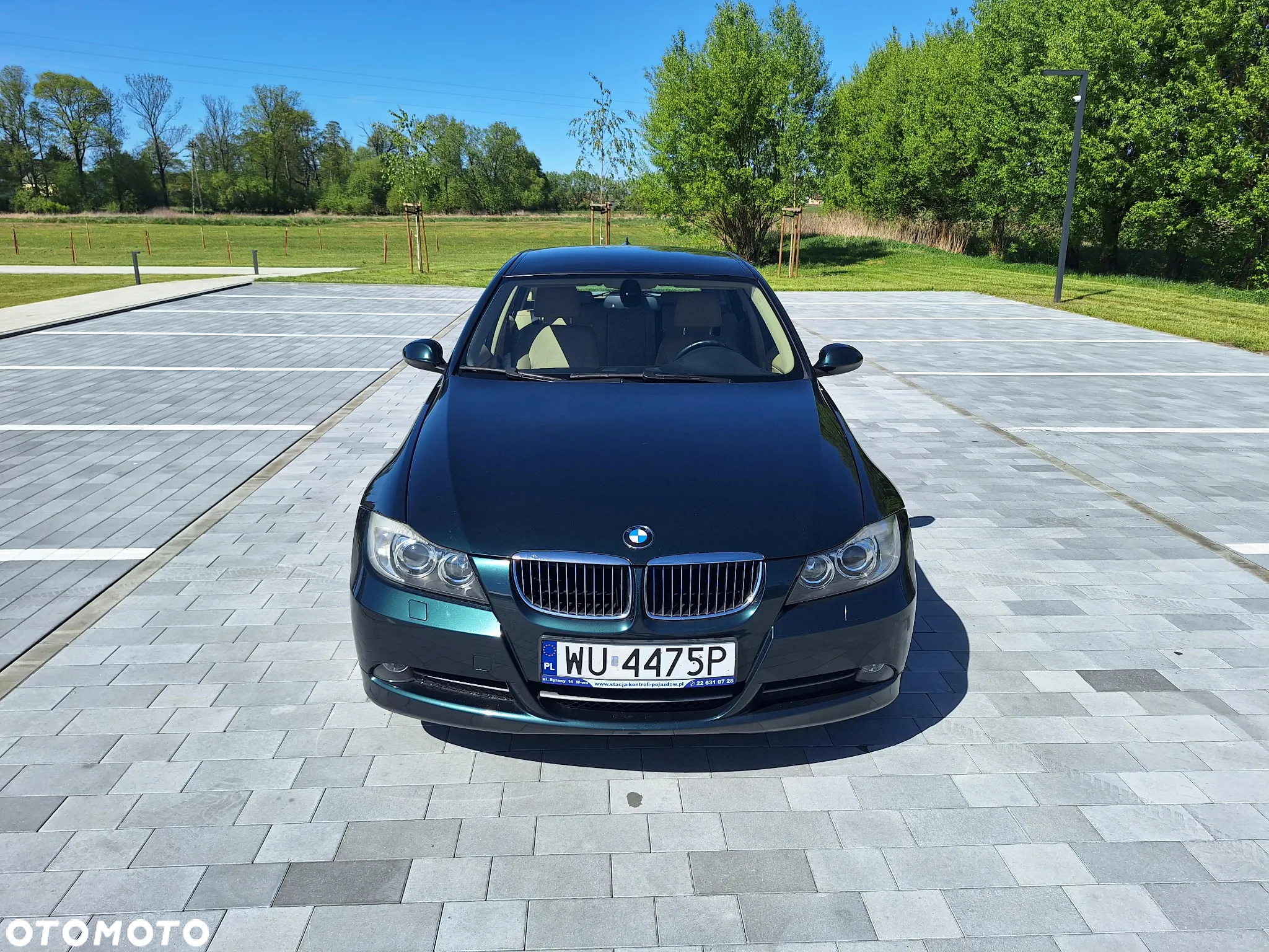 BMW Seria 3 330i Touring - 16