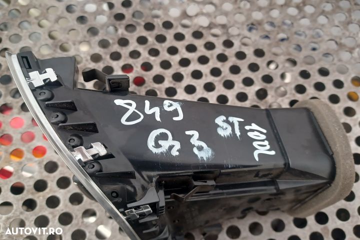 Grila ventilatie bord stanga 8U1820901B Audi Q3 8U [2011 - 2014] Cros - 2