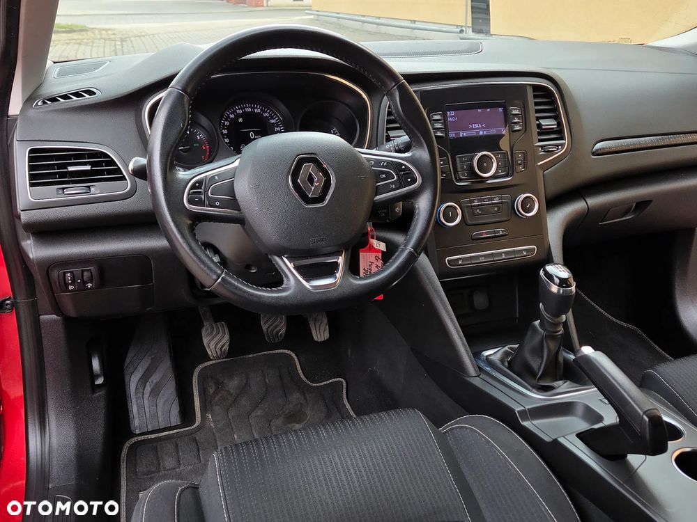 Renault Megane ENERGY TCe 130 GT LINE - 26