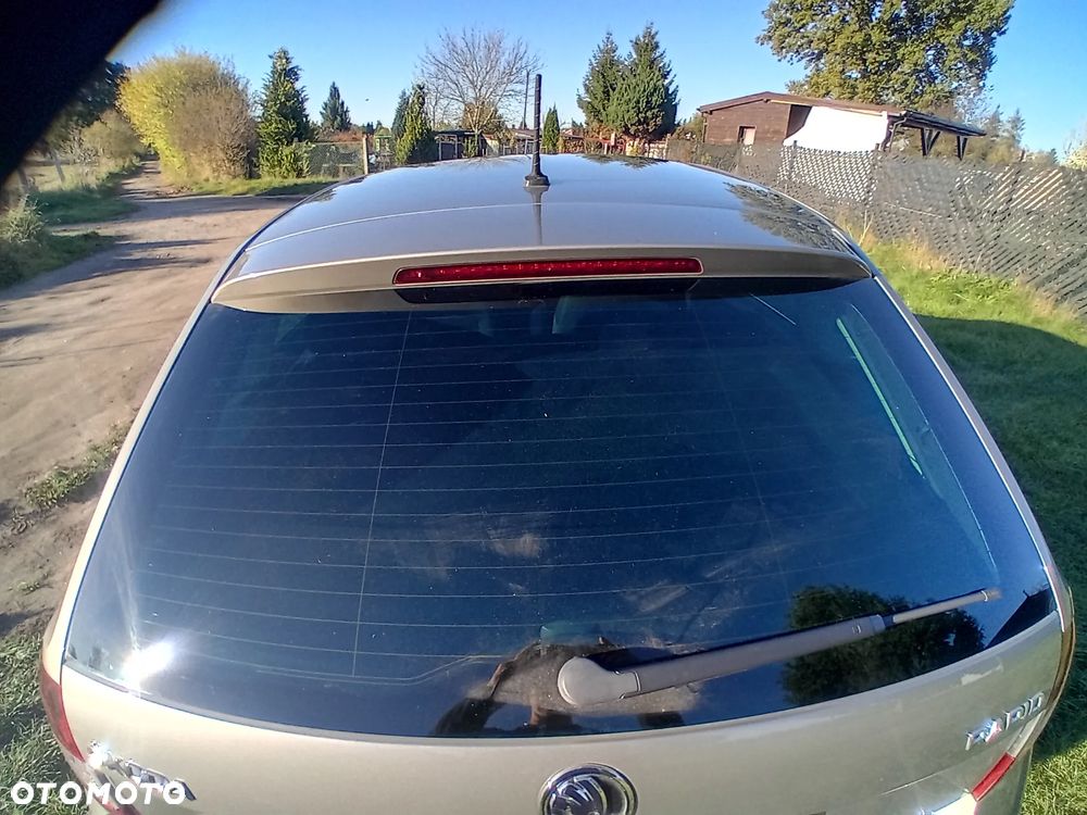 Skoda RAPID 1.6 TDI Style - 6