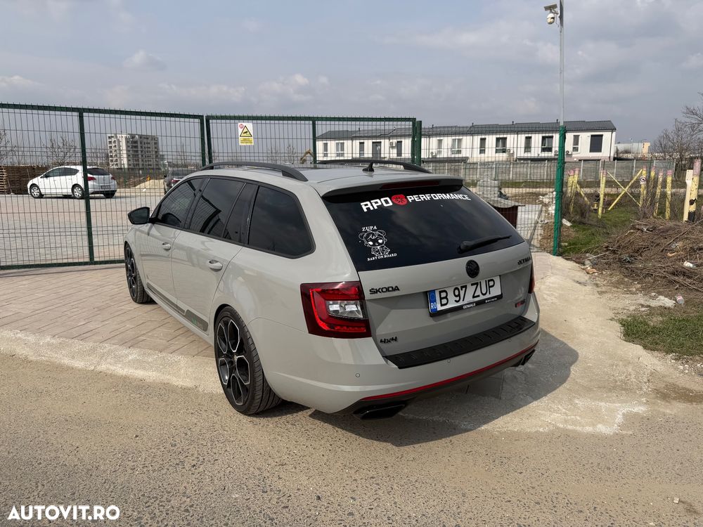 Skoda Octavia 2.0 TDI DSG 4X4 RS - 11