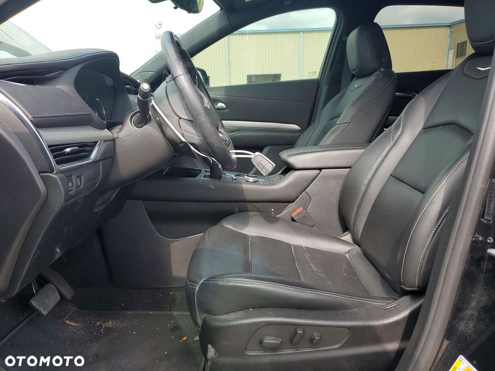 Cadillac XT4 - 8