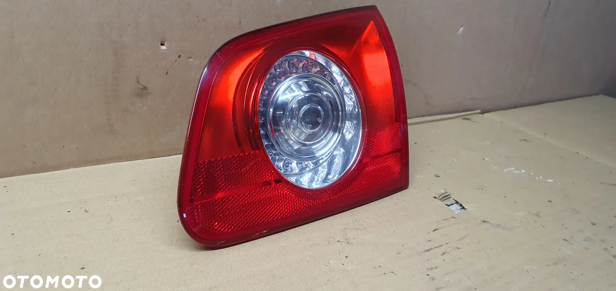 Lampa prawy tył tylna prawy w klapę VW Passat B6 Kombi 3C9945094 - 3