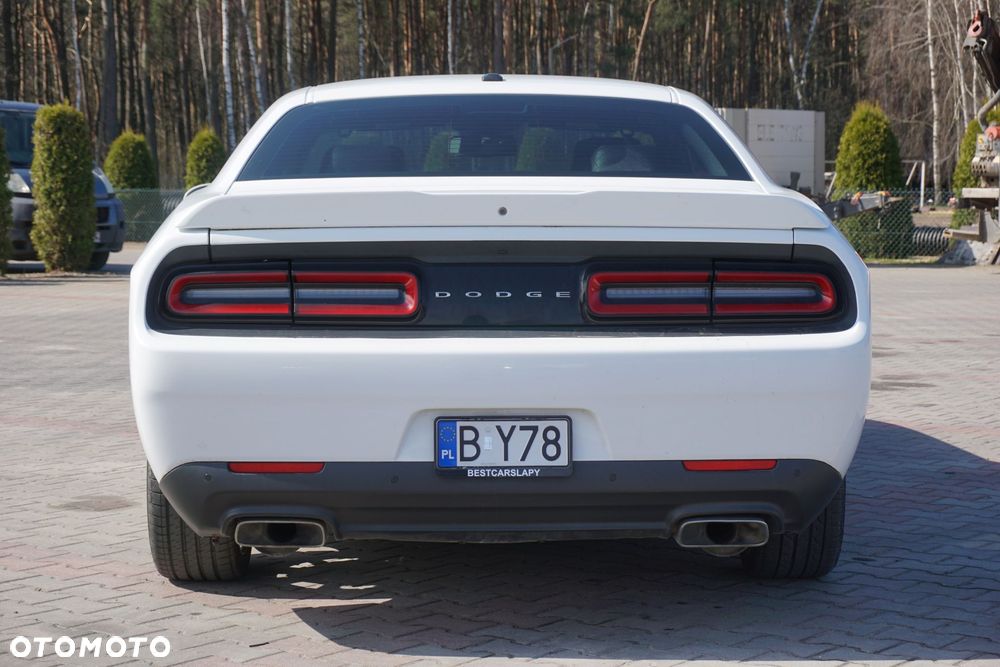 Dodge Challenger Automatik R/T Plus - 8