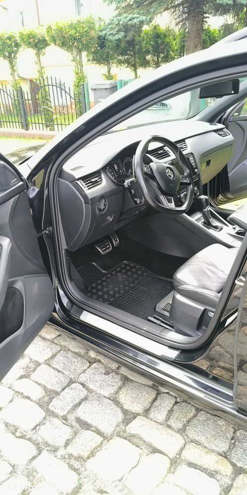 Skoda Octavia 2.0 TDI RS DSG - 21