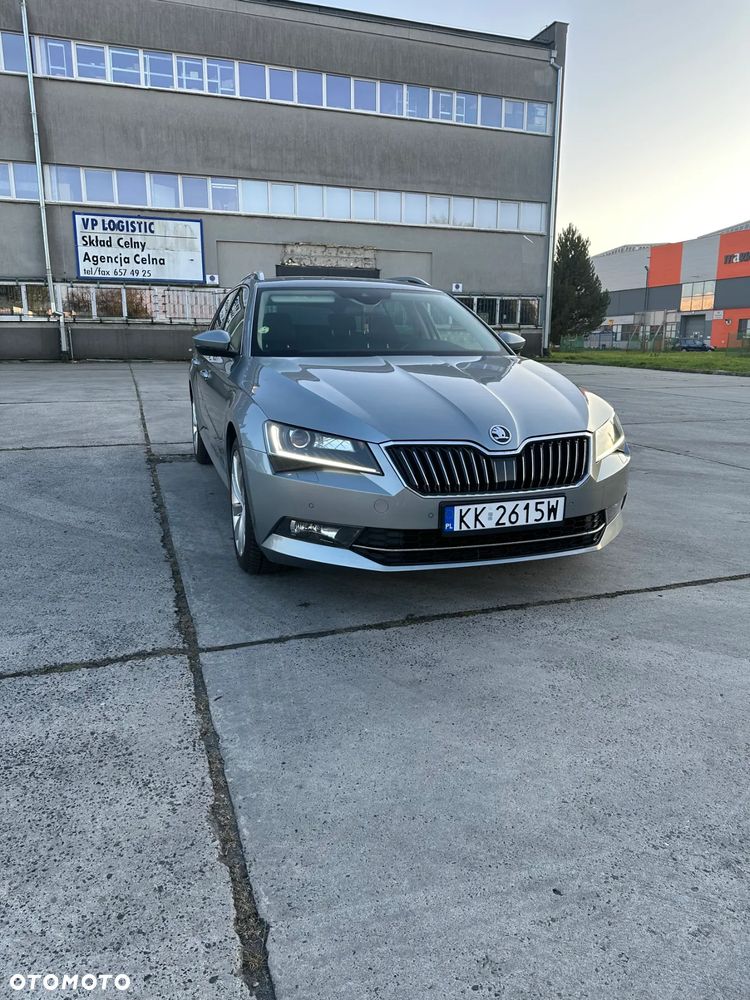 Skoda Superb 2.0 TDI Style DSG7 - 23