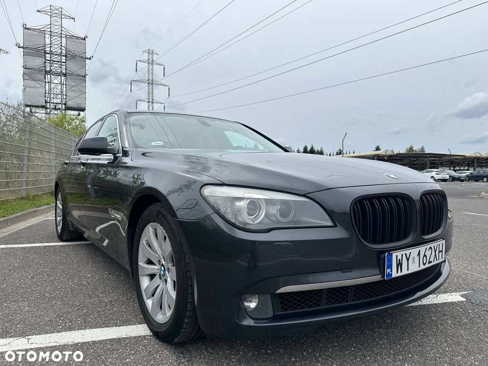 BMW Seria 7 740d xDrive - 29