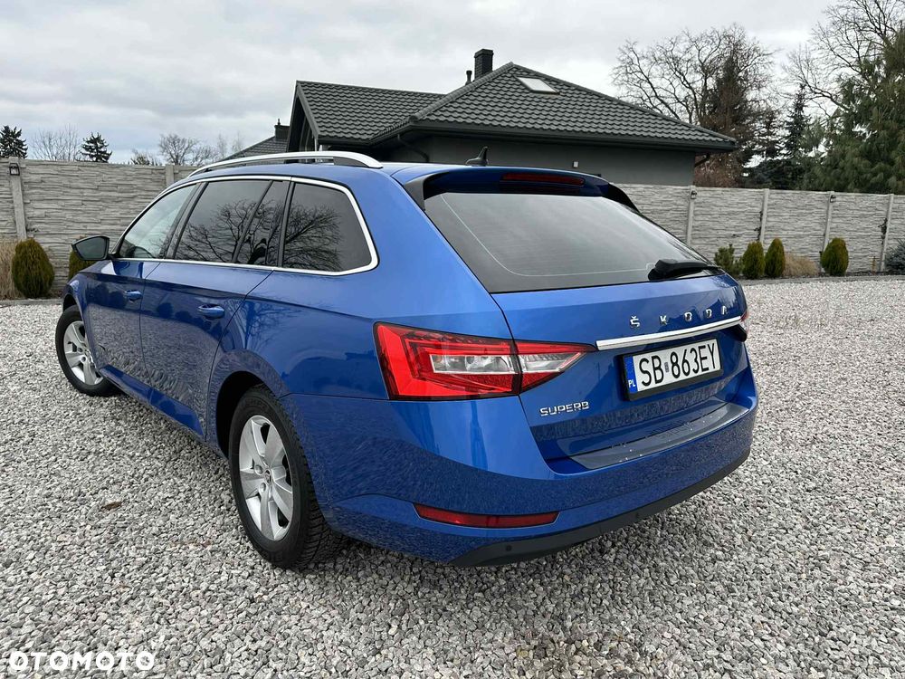 Skoda Superb 2.0 TDI SCR Ambition DSG - 11