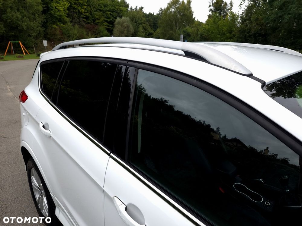 Ford Kuga 2.0 TDCi FWD Titanium - 28