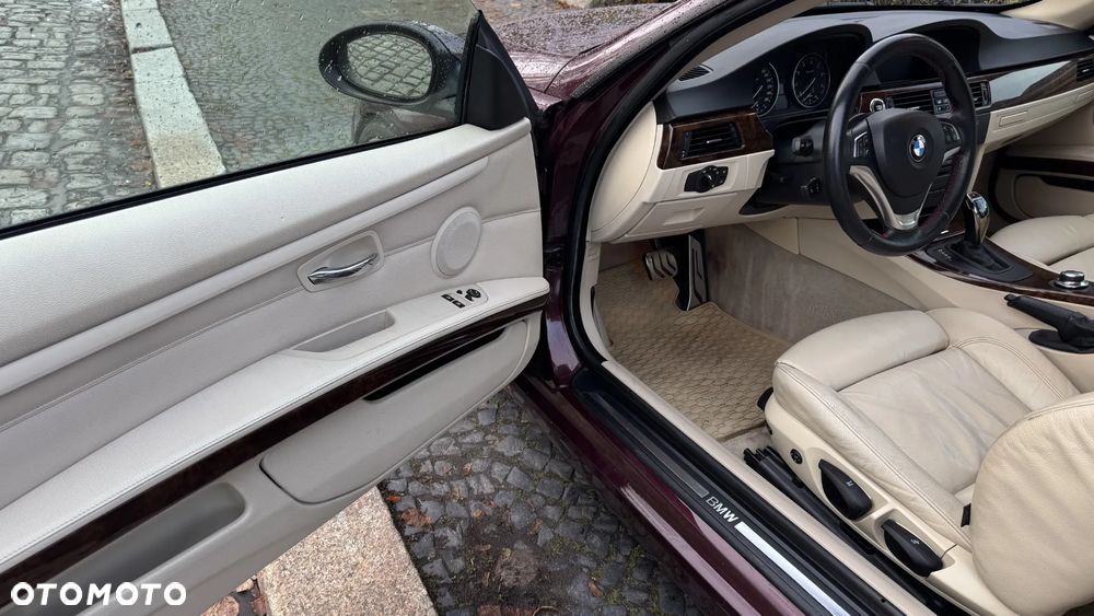 BMW Seria 3 320i - 10