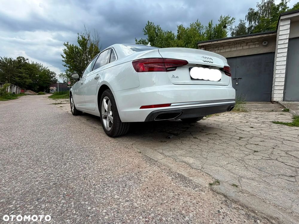 Audi A4 Limousine 2.0 TFSI ultra S tronic design - 2