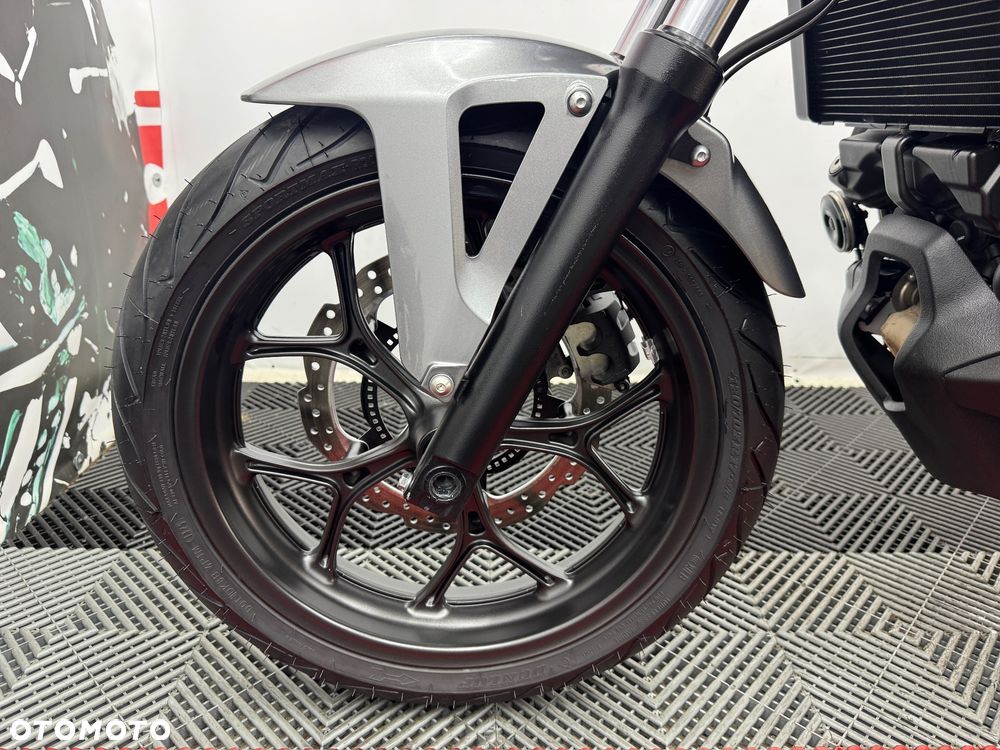 Honda NC - 8