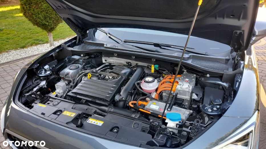 Cupra Formentor 1.4 e-Hybrid VZ DSG - 11