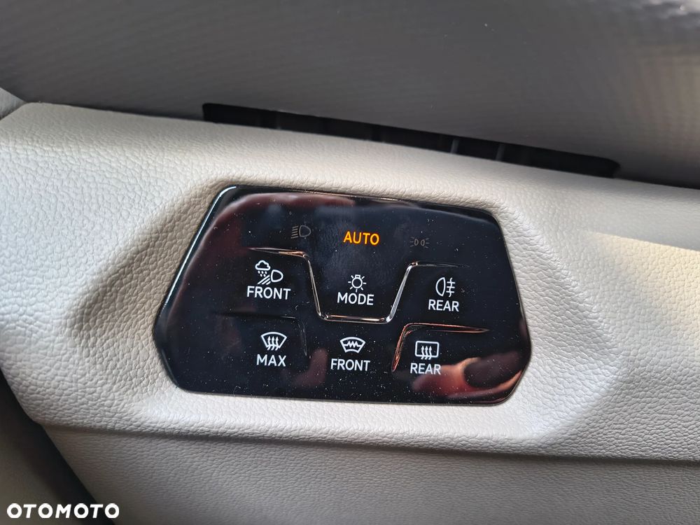 Volkswagen Multivan 1.4 TSI eHybrid PHEV 160kW L2 Edition DSG - 24