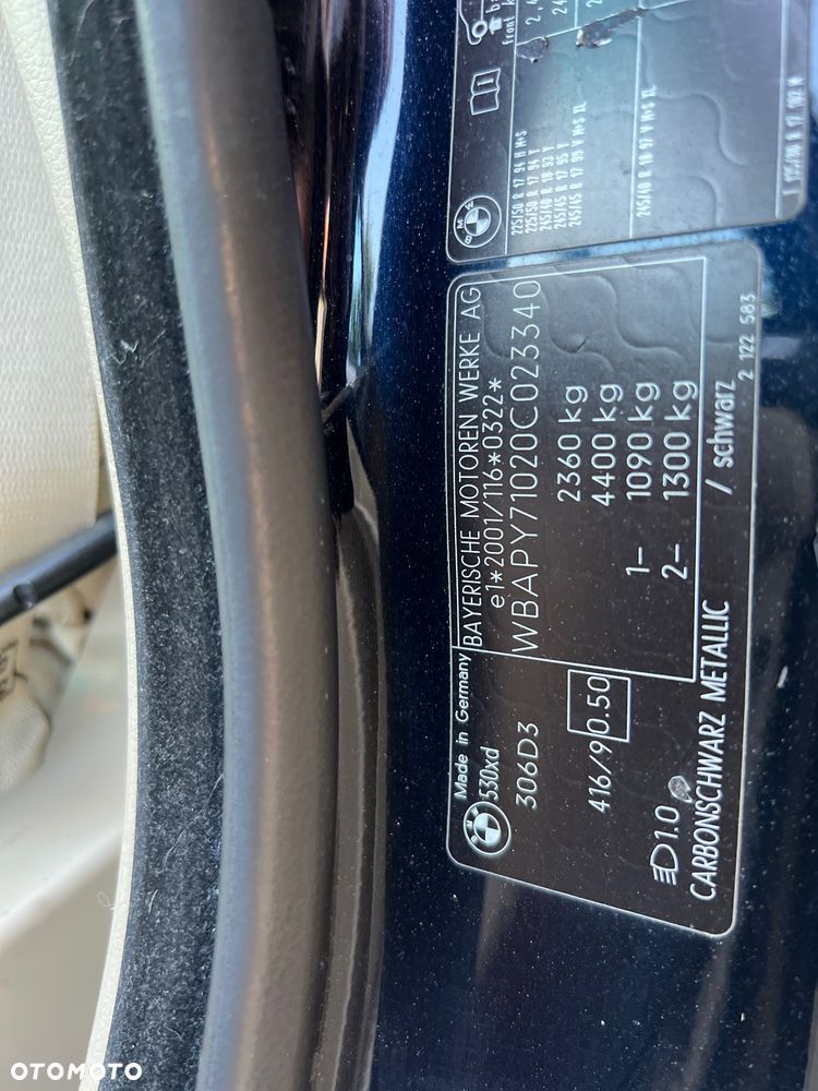 BMW Seria 5 530d xDrive - 16