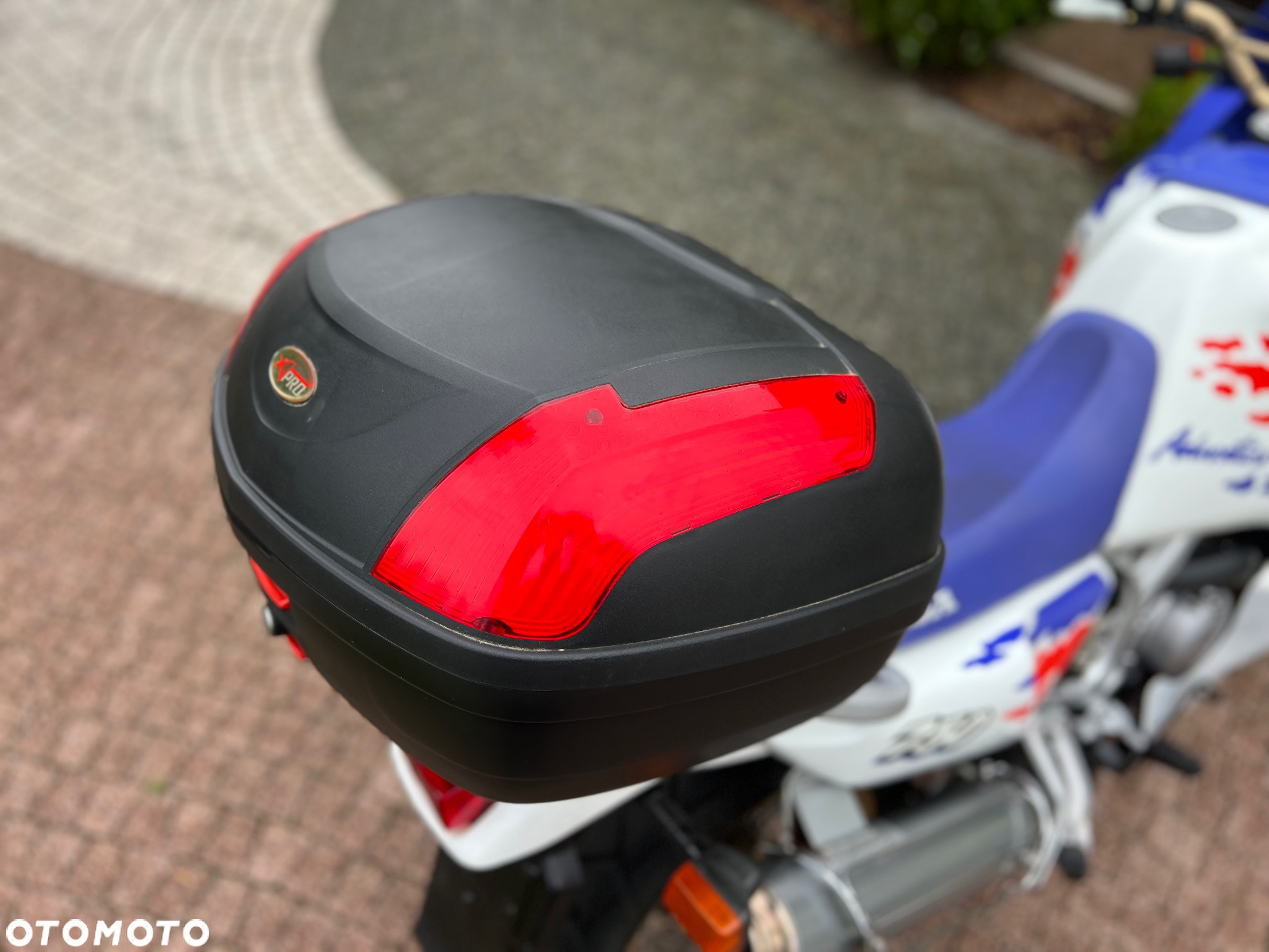 Honda XRV - 12