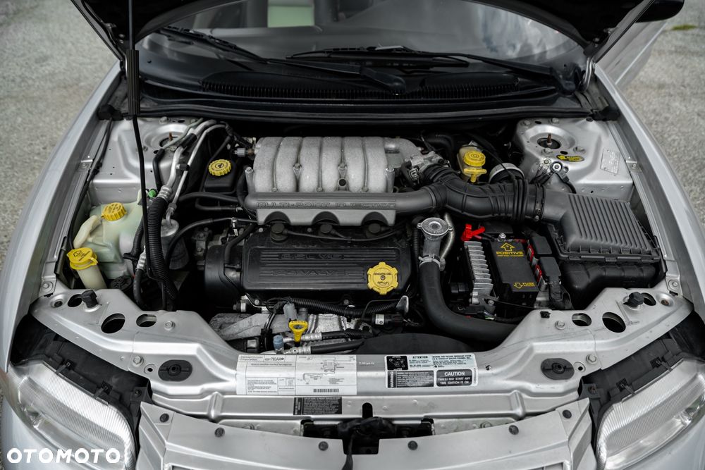 Chrysler Stratus - 36