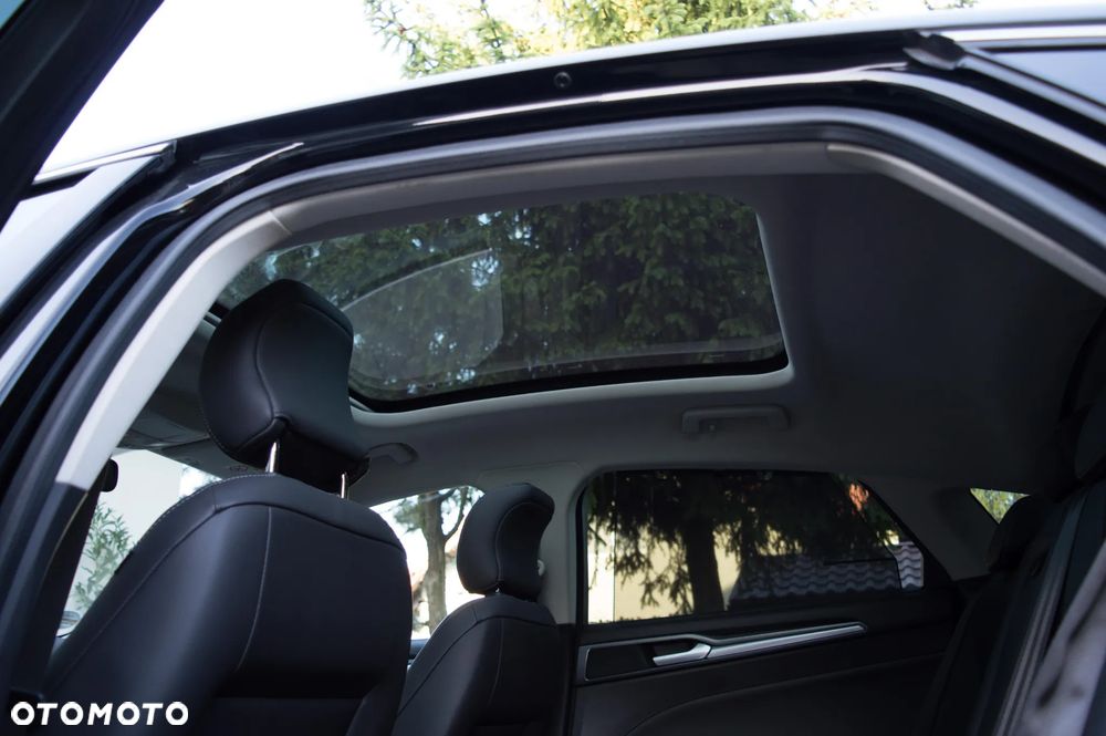Ford Mondeo 2.0 TDCi Titanium PowerShift - 35
