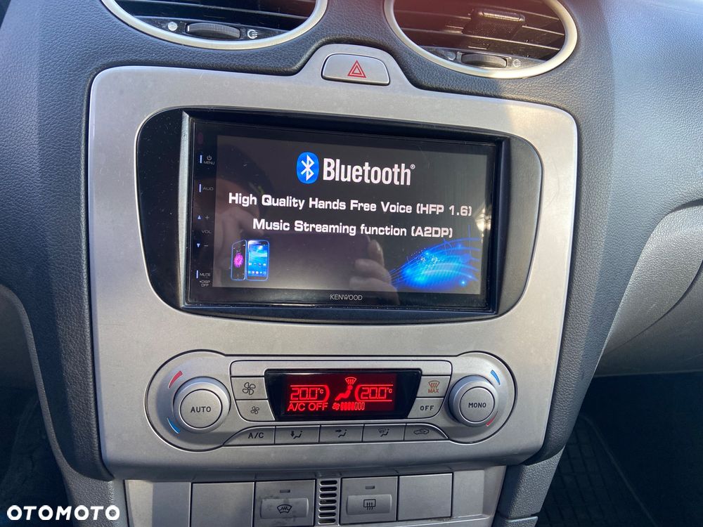 Ford Focus 1.6 16V Ambiente - 14