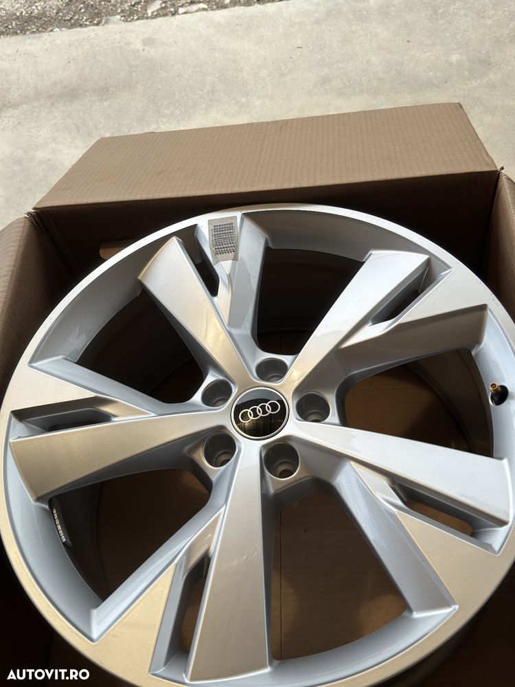 Vând jante originale Audi Q4 în două lățimi noi pe 20” - 2