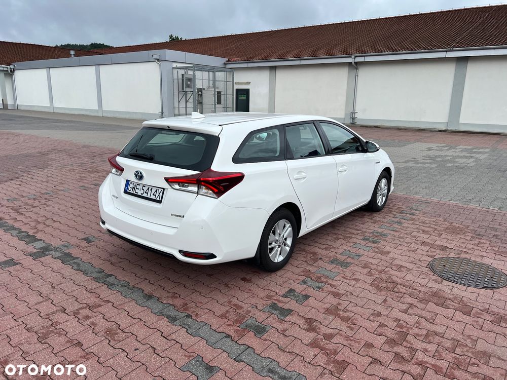 Toyota Auris Hybrid 135 Comfort - 10