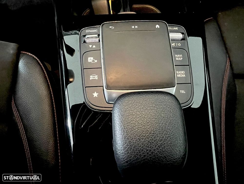 Mercedes-Benz A 250 e AMG Line - 17