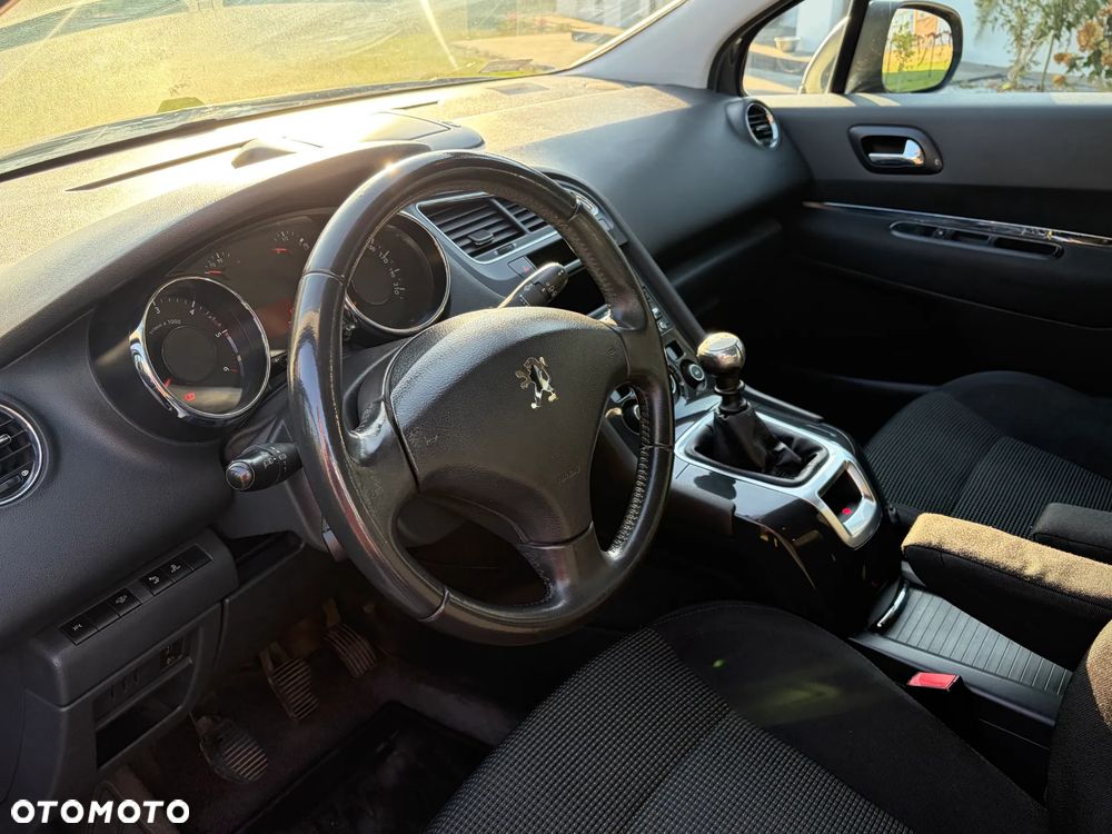 Peugeot 5008 - 5