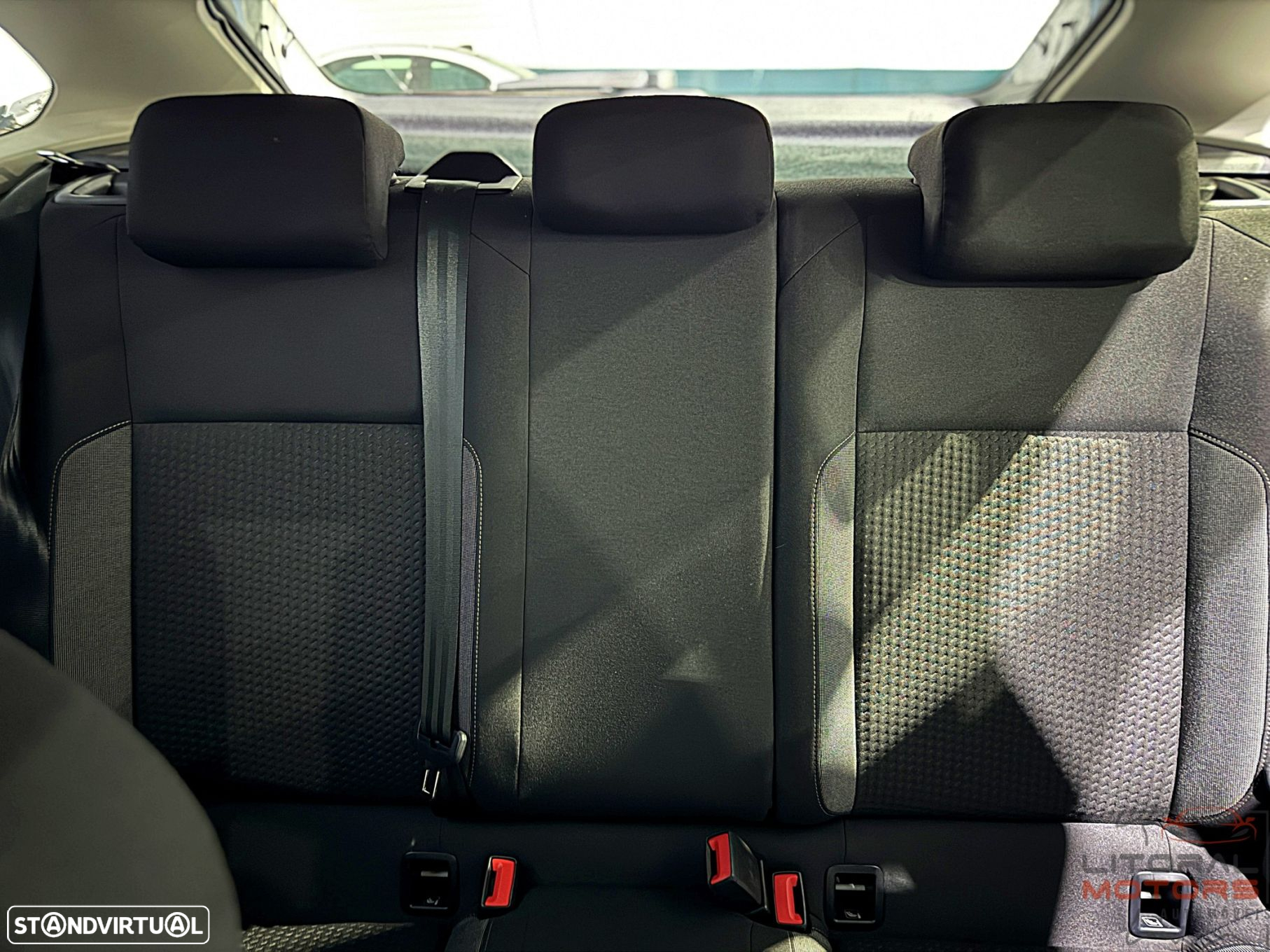 VW Taigo 1.0 TSI Urban Style DSG - 37