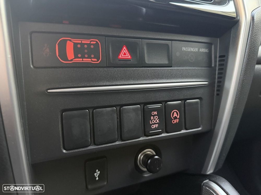 Mitsubishi L 200 2.3 DI-D Strakar Space Cab Intense 4WD - 35