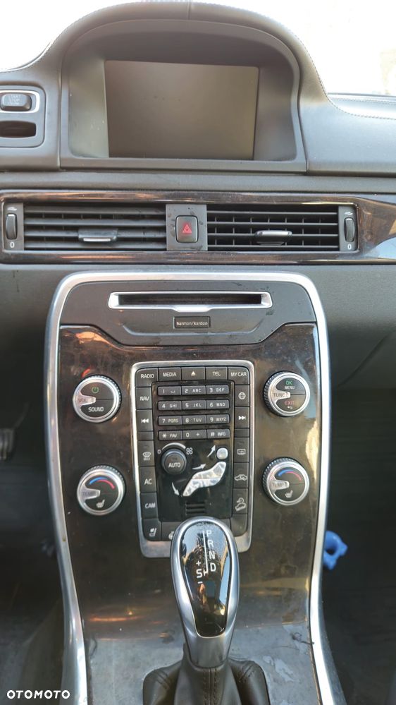 Volvo XC 70 T5 AWD Summum - 12