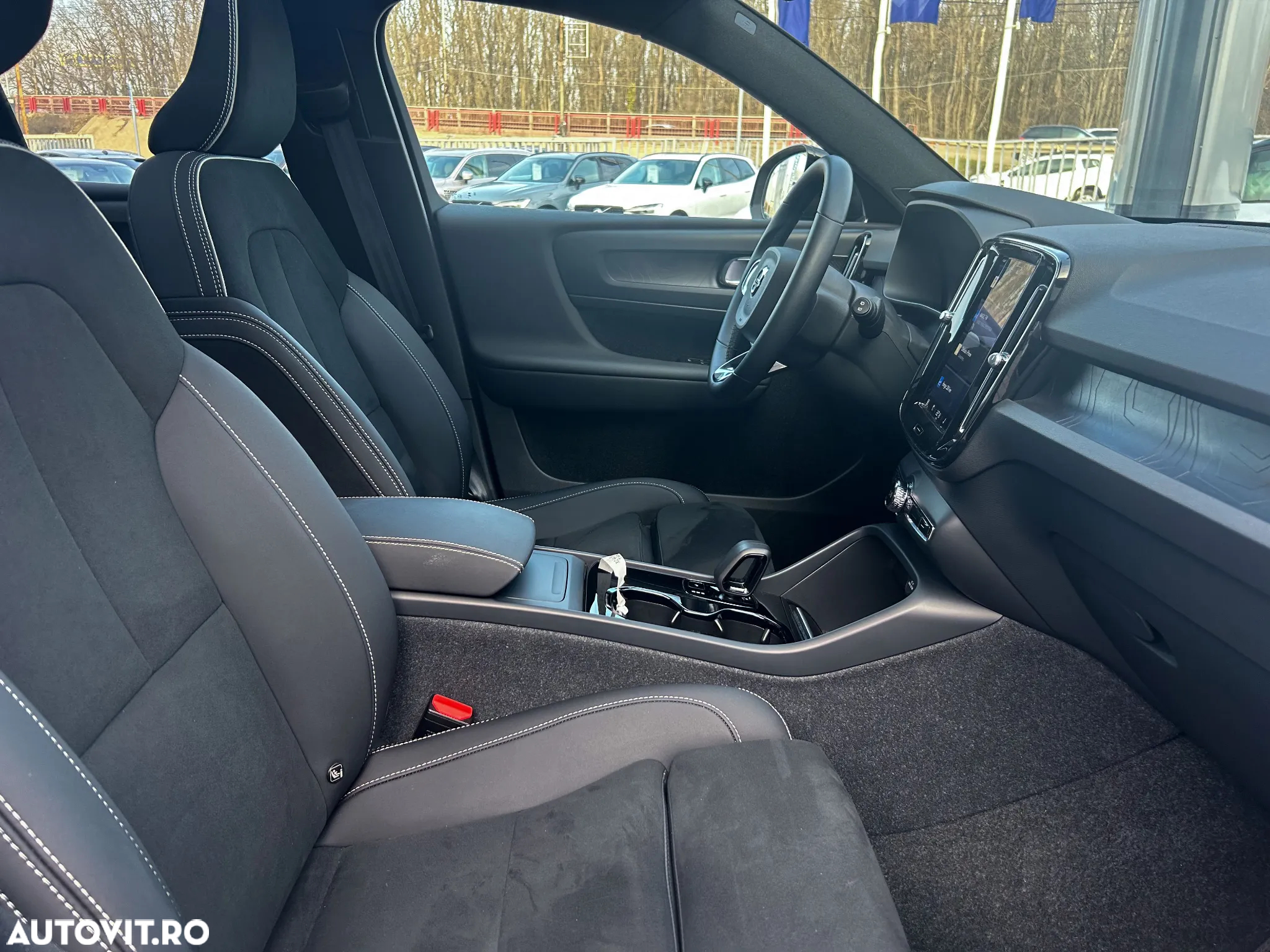 Volvo XC 40 Recharge Twin Motor AWD Ultimate - 38
