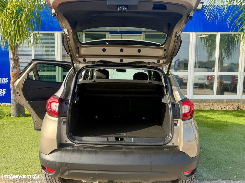 Renault Captur 1.2 TCe Exclusive EDC - 8