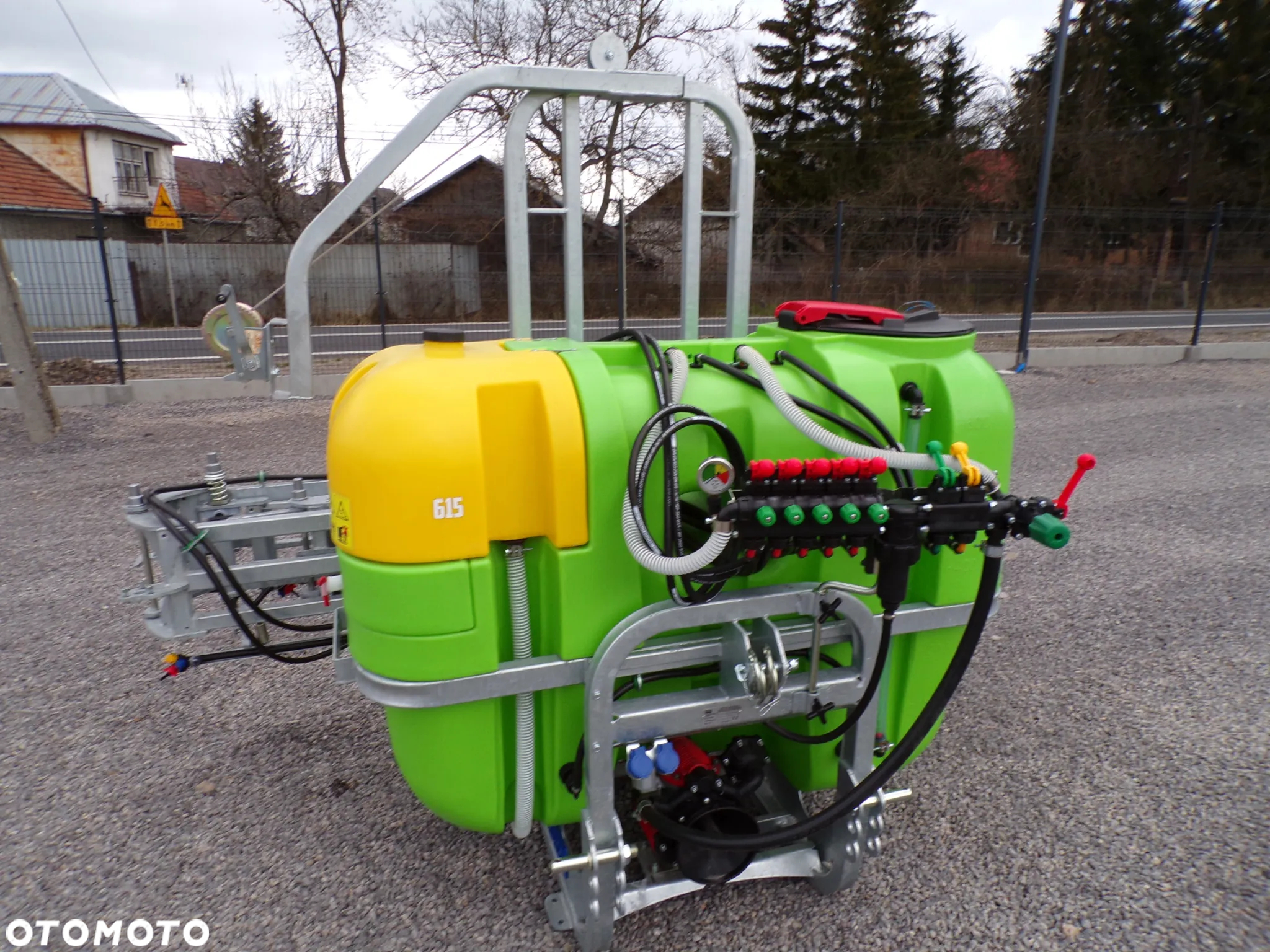 Opryskiwacz zawieszany TOLMET 300-1200l zawieszany / stabilizacja hydrauliczna / potrójna oprawa rozpylaczy RSM/ zawór stałociśnieniowy OD RĘKI - 3
