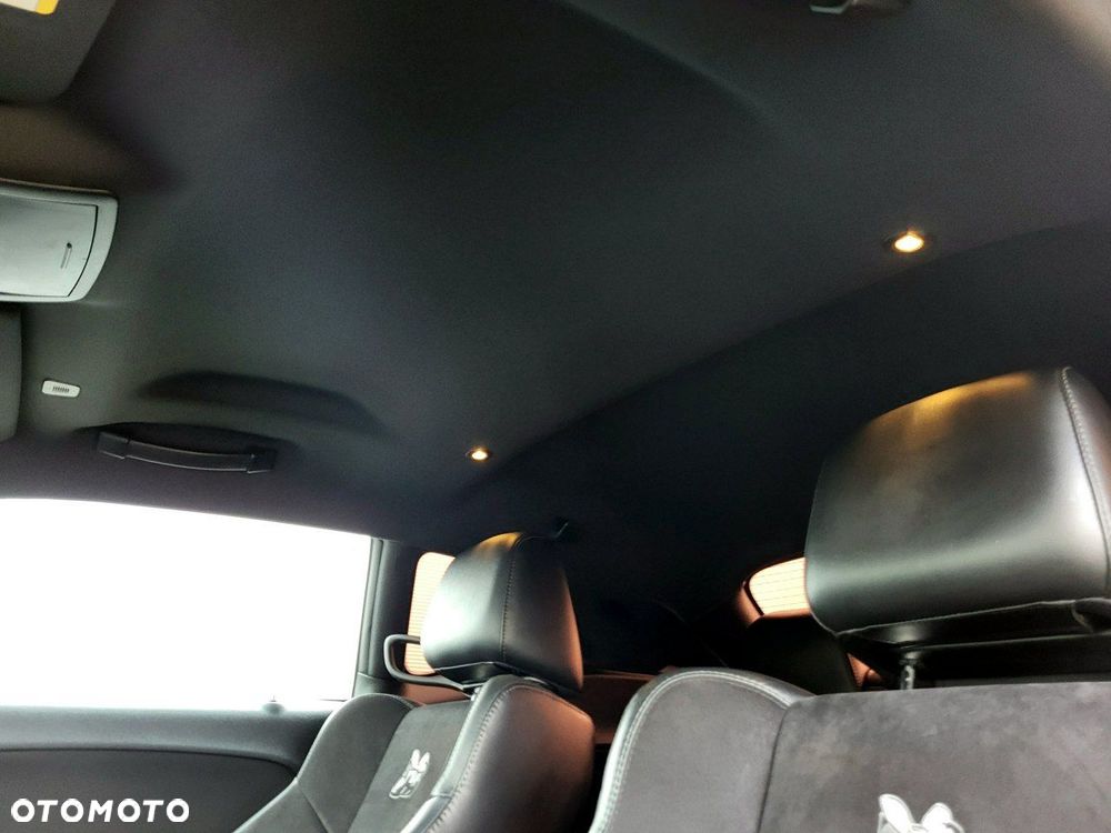 Dodge Challenger - 35