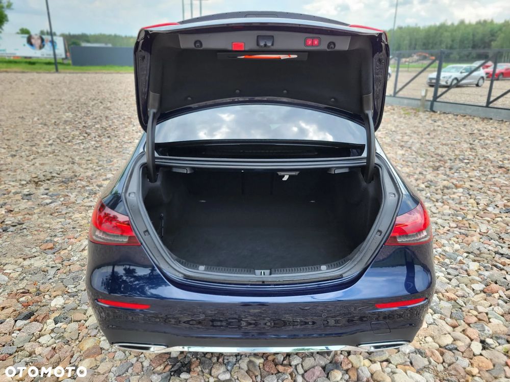 Mercedes-Benz Klasa E 220 d 4-Matic AMG - 25