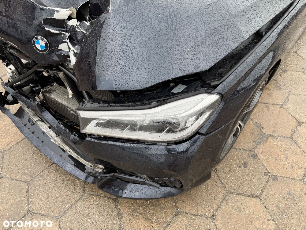 BMW Seria 7 740d xDrive - 31