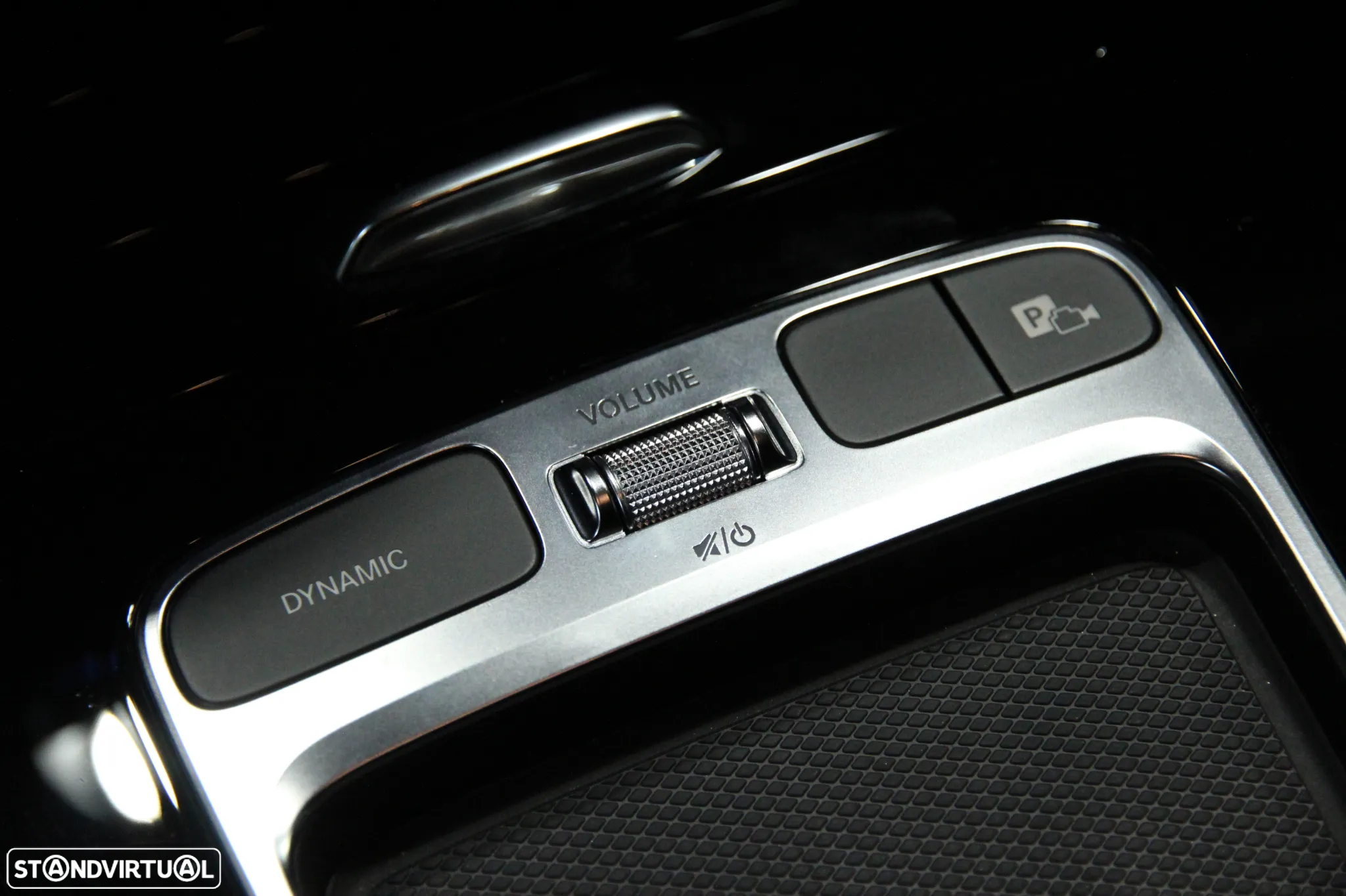 Mercedes-Benz A 250 e AMG Line - 16