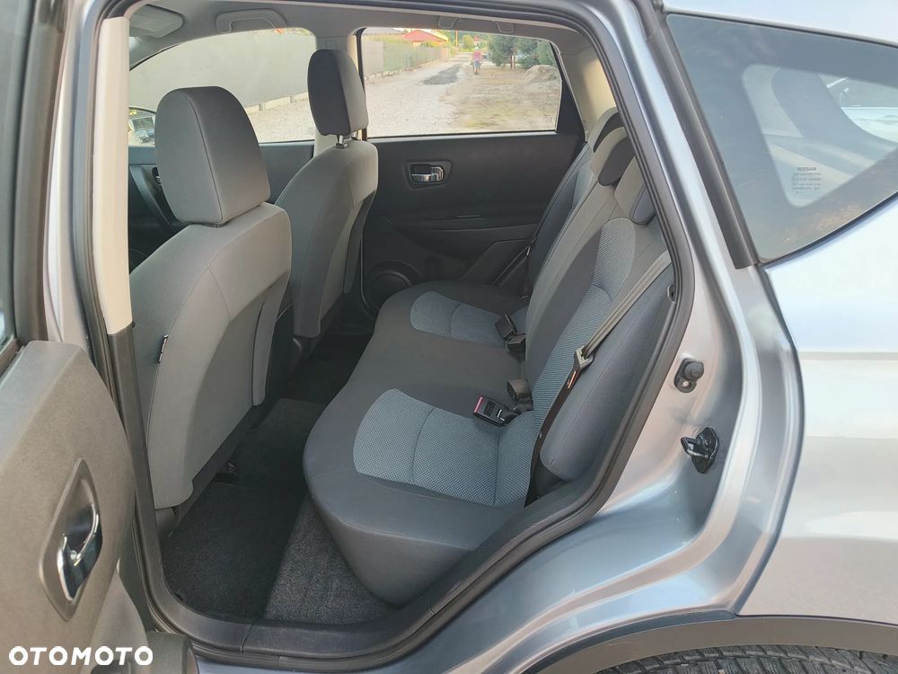 Nissan Qashqai 1.6 visia - 12
