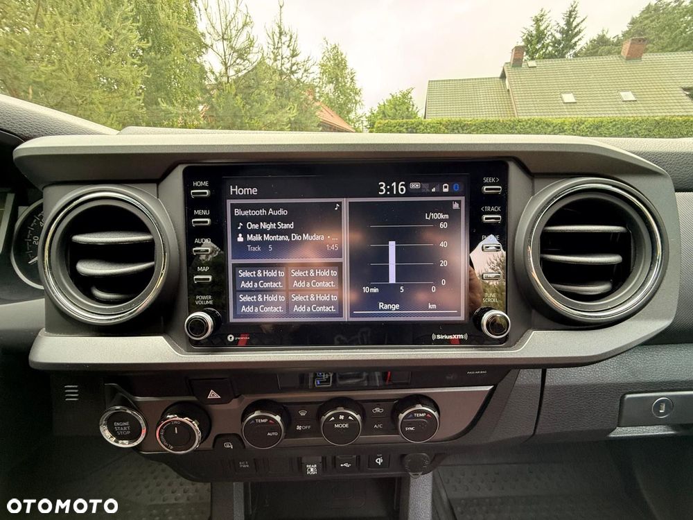 Toyota Tacoma - 20