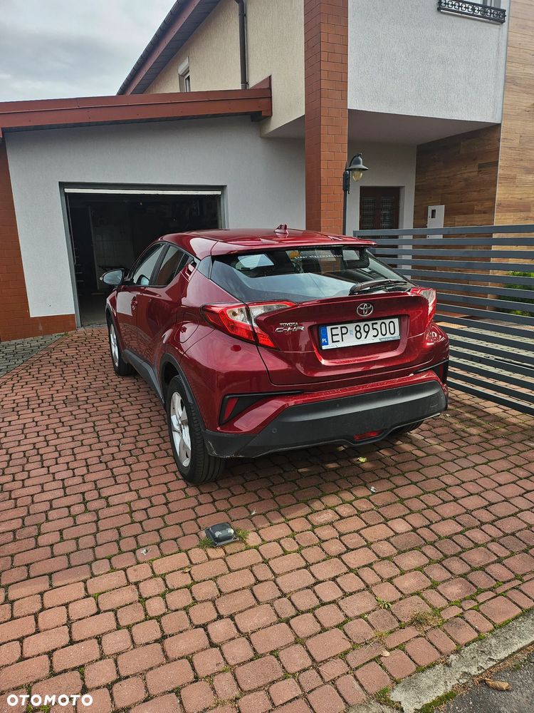 Toyota C-Hr 2018 photo 3