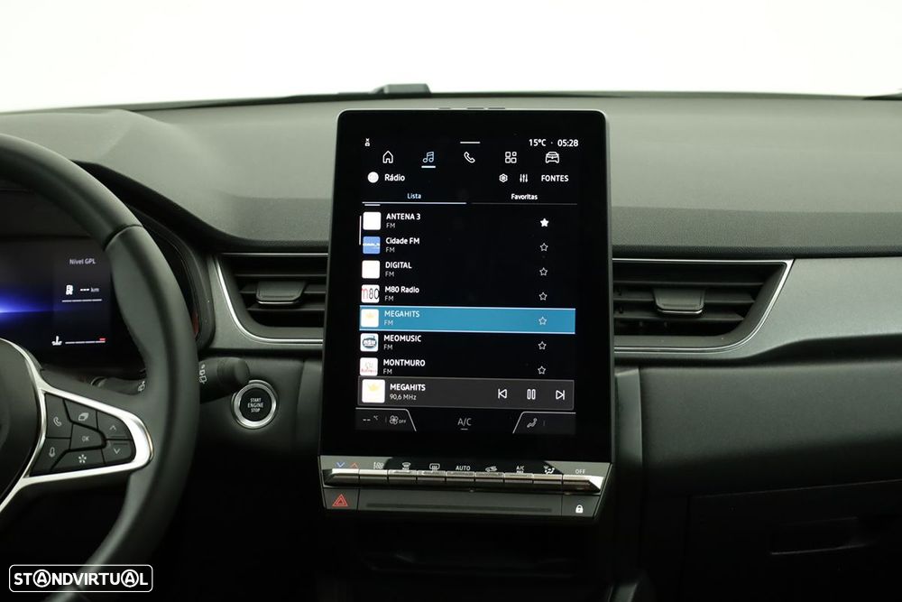 Renault Captur 1.0 TCe Techno Bi-Fuel - 9