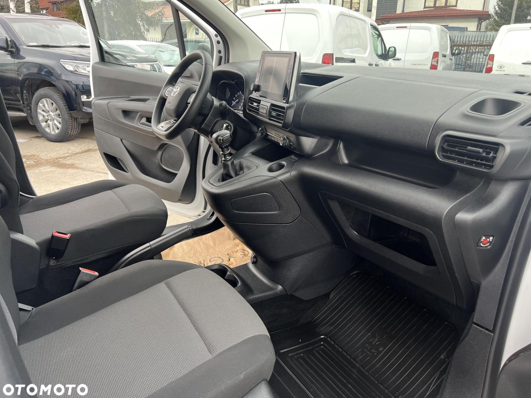 Toyota PROACE CITY - 13